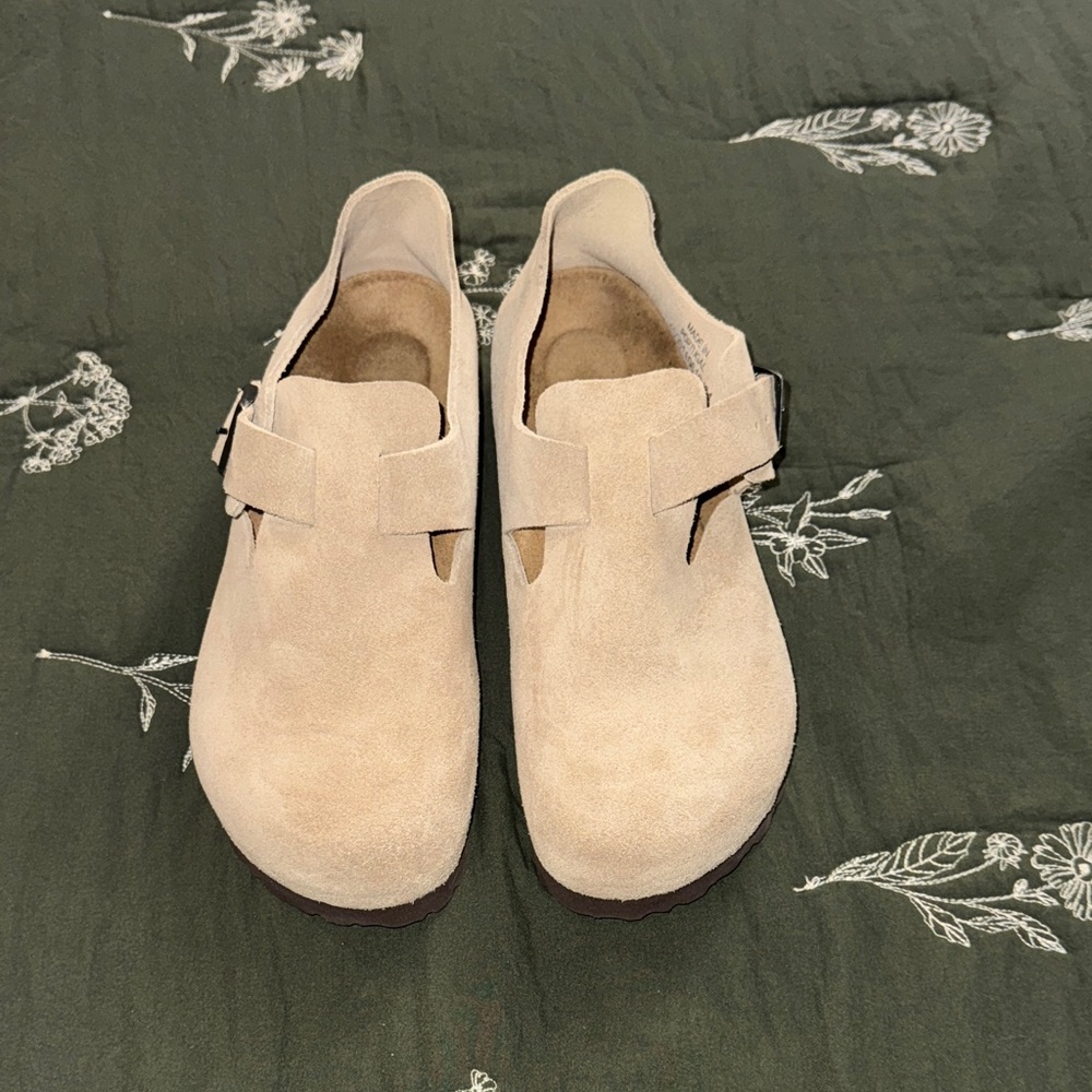 Birkenstock London Suede Leather in Taupe